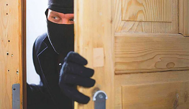 وکیل کیفری شیراز 2 stealing coverage in fire insurance